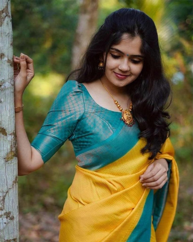 Soft Silk 5019 Soft Lichi Silk Jacquard Worked Saree